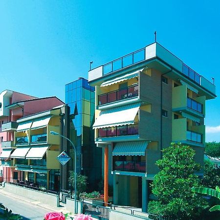 Hotel Residence Margherita Tortoreto Exterior photo
