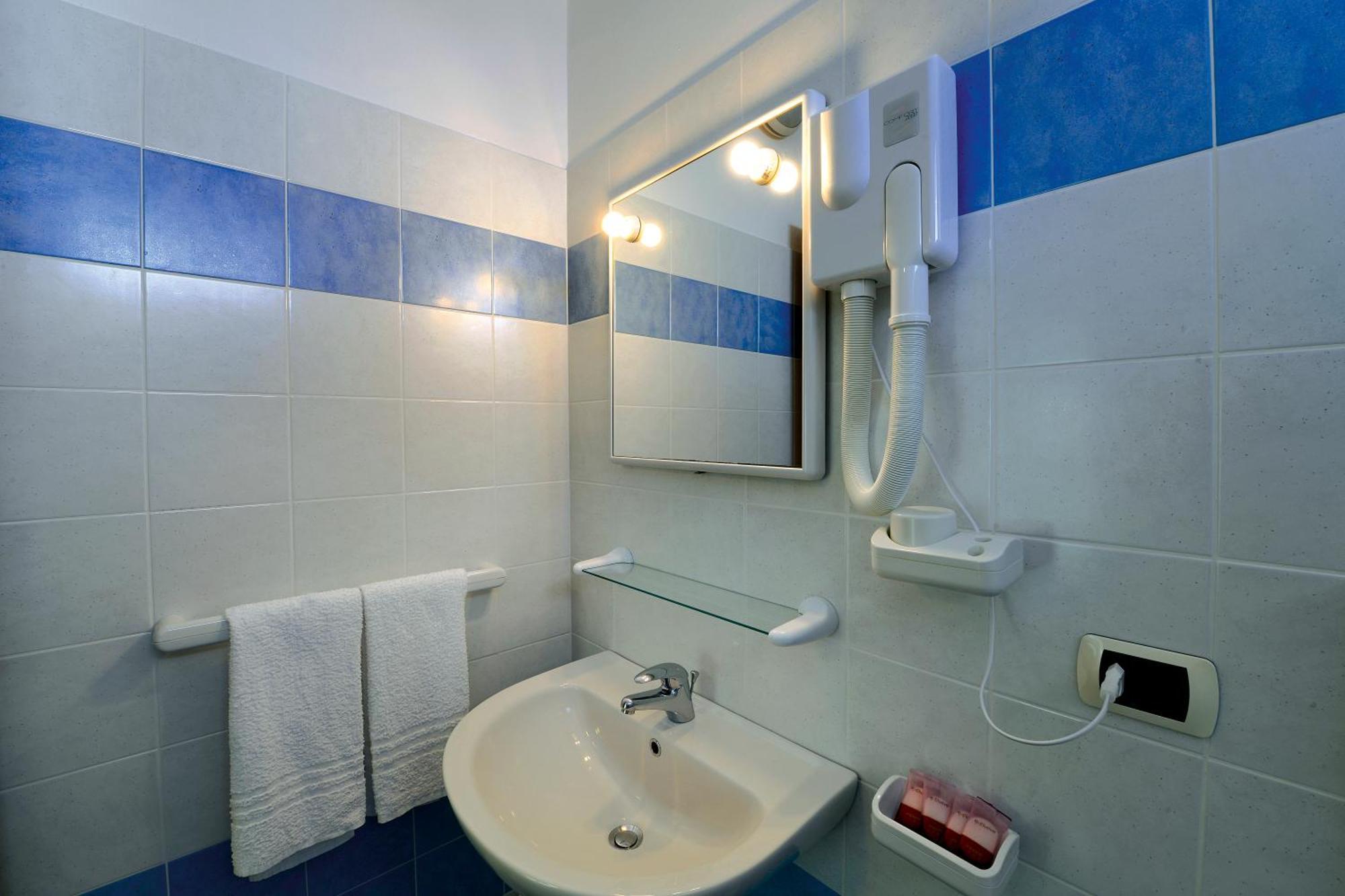 Hotel Residence Margherita Tortoreto Room photo