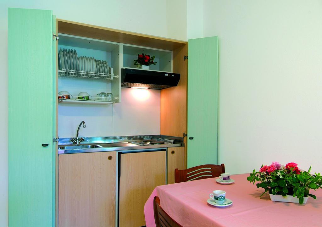 Hotel Residence Margherita Tortoreto Exterior photo