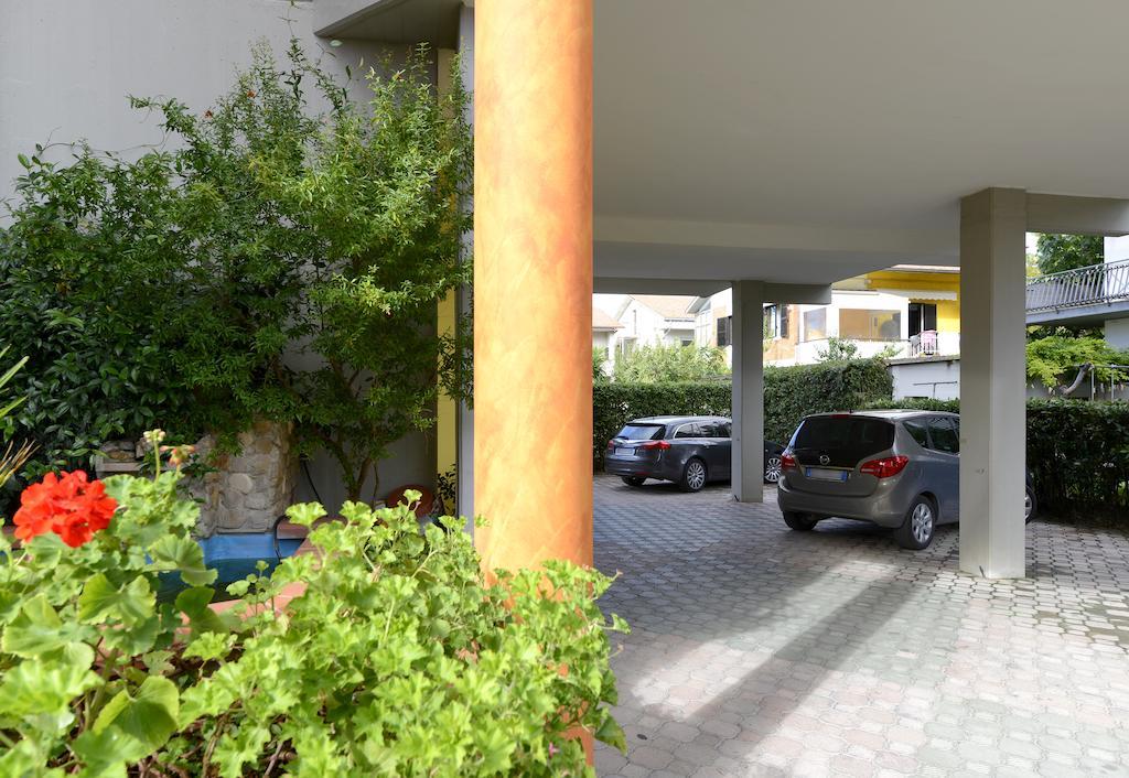 Hotel Residence Margherita Tortoreto Exterior photo