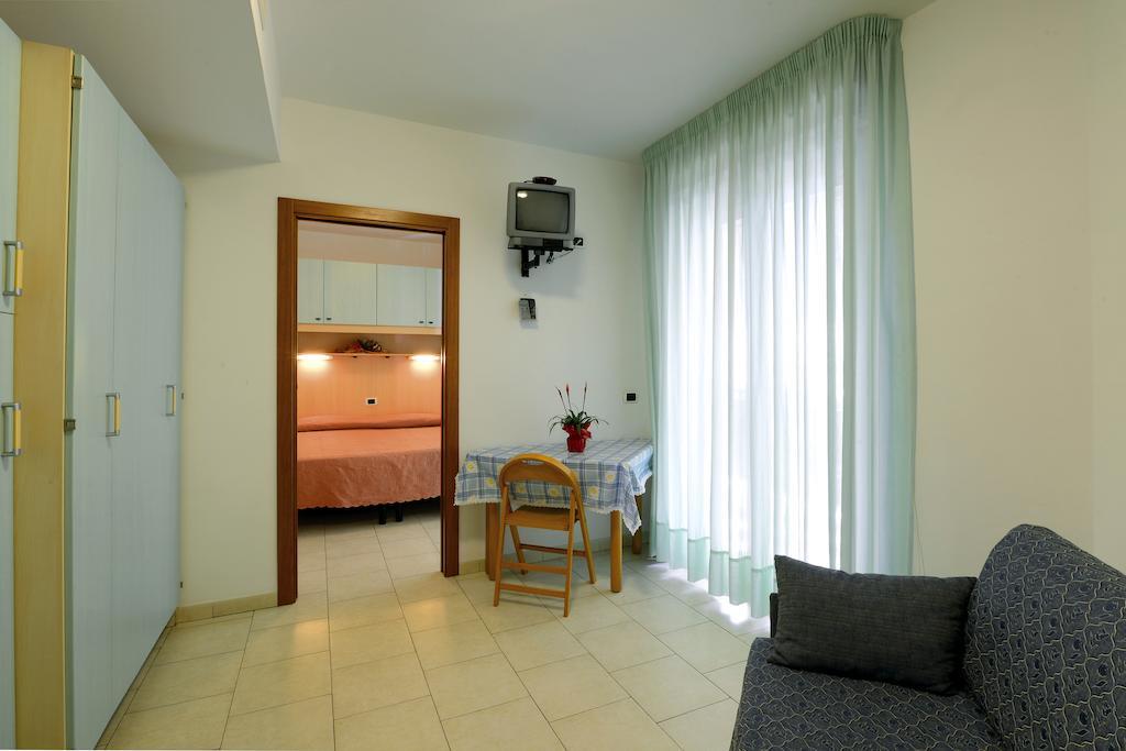 Hotel Residence Margherita Tortoreto Room photo