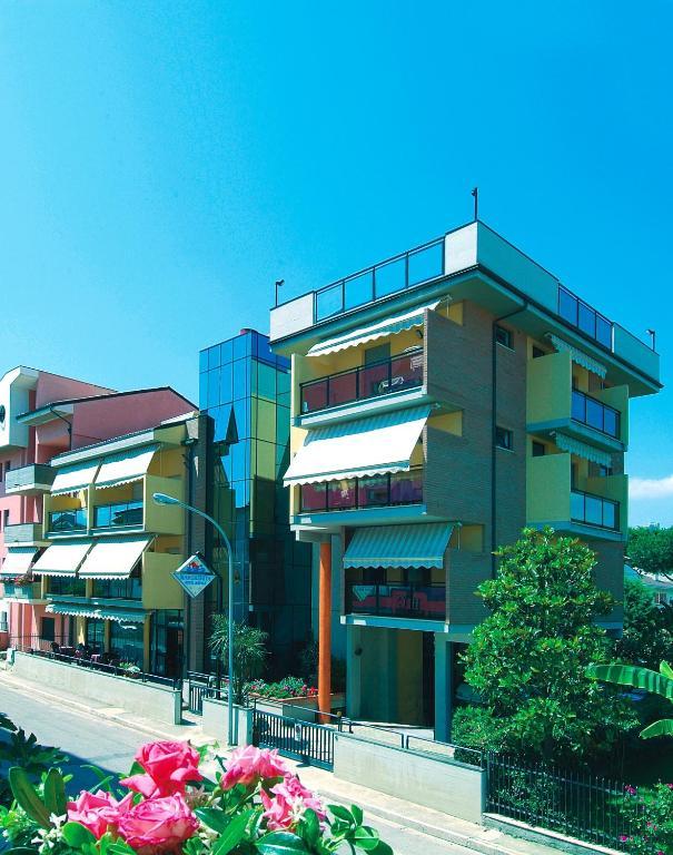 Hotel Residence Margherita Tortoreto Exterior photo