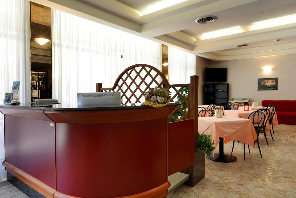 Hotel Residence Margherita Tortoreto Exterior photo